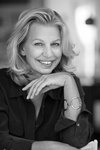 Annejet van der Zijl